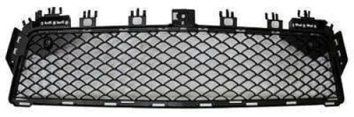 MB1036122 Grille Bumper