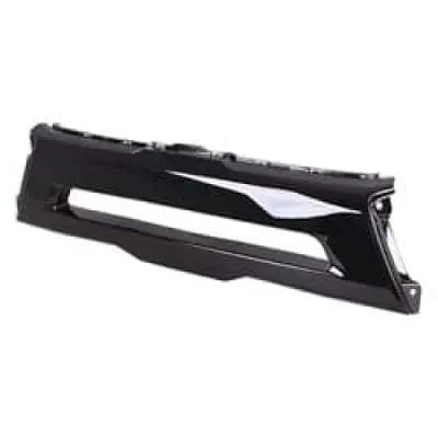 MI1053101 Front Bumper Cover Intake