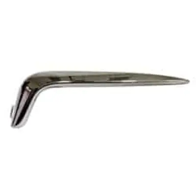 CH1047125 Passenger Side Front Bumper Fog Light Trim