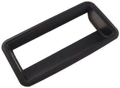 GM1916101 Handle Tailgate Exterior Bezel GM1916101 Handle Tailgate Exterior Bezel