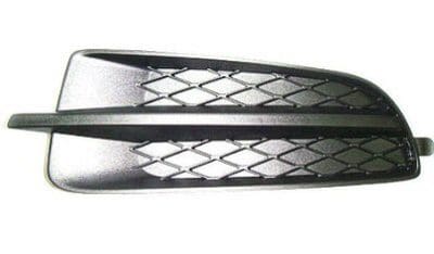 GM1038122 Front Bumper Insert Fog Light Cover Driver Side