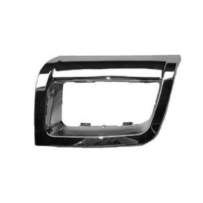 GM1039106 Front Bumper Insert Fog Light Bezel Passenger Side