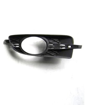 GM1039120 Front Bumper Insert Fog Light Bezel Passenger Side GM1039120 Front Bumper Insert Fog Light Bezel Passenger Side