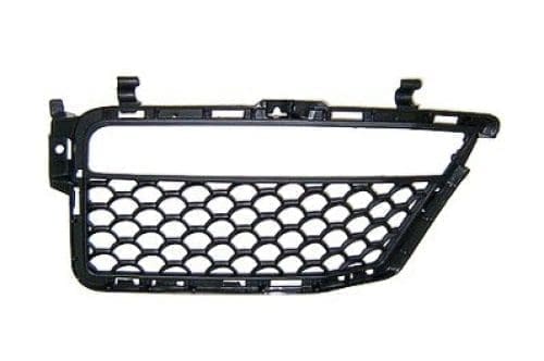 MB1036115 Grille Bumper