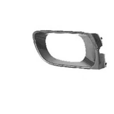 TO1038122 Driver Side Fog Light Bezel