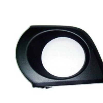 TO1038138 Driver Side Fog Light Bezel