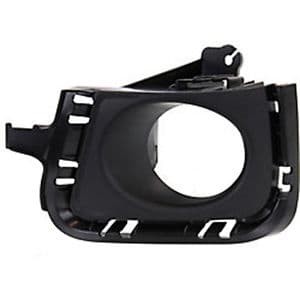 TO1038160 Driver Side Fog Light Bezel