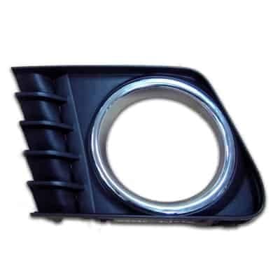 TO1038163 Driver Side Fog Light Bezel