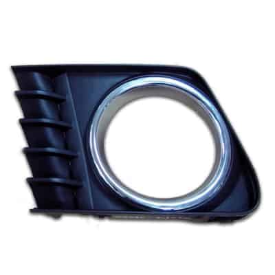 TO1038163 Driver Side Fog Light Bezel