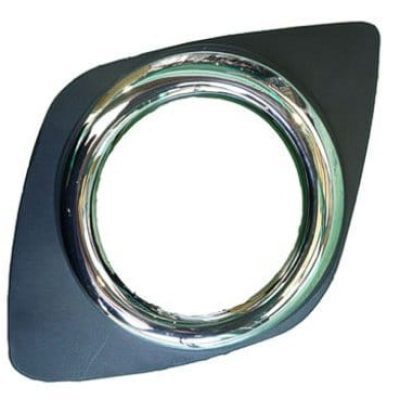 TO1039128 Passenger Side Fog Light Bezel