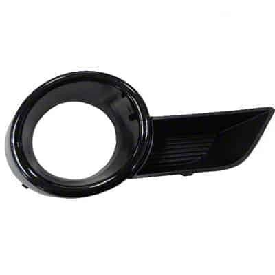 TO1039143 Passenger Side Fog Light Bezel