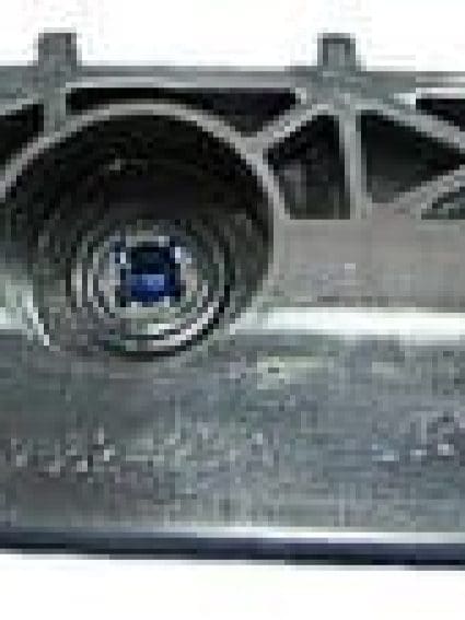 TO1133104C Passenger Side Rear Bumper Cover Retainer