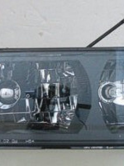 GM2503219C Front Light Headlight Assembly Composite