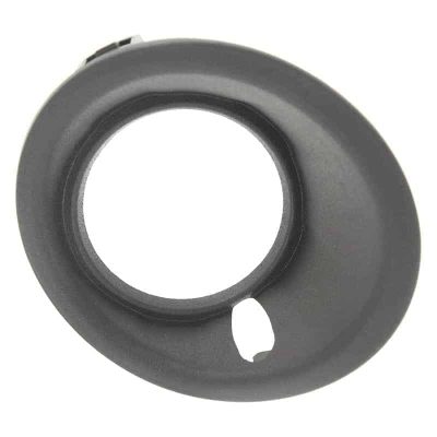 GM1038161 Front Bumper Insert Fog Light Bezel Driver Side