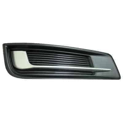 GM1039153 Front Bumper Insert Fog Light Cover Passenger Side