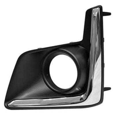 SU1038112 Driver Side Fog Light Bezel