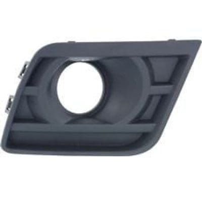 GM1039174 Front Bumper Insert Fog Light Bezel Passenger Side