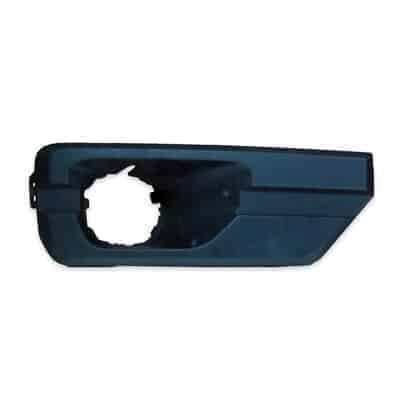 GM1039157 Front Bumper Insert Fog Light Bezel Passenger Side