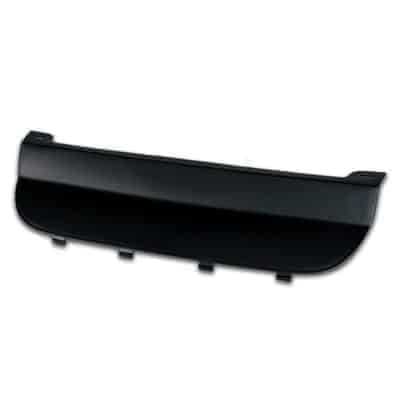 GM1129105 Rear Bumper Cover Insert Tow Hitch