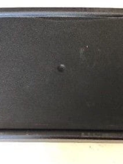 CH1068142 Front Bumper License Plate Bracket