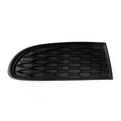 CH1039180 Front Bumper Insert Fog Light Cover Passenger Side CH1039180 Front Bumper Insert Fog Light Cover Passenger Side