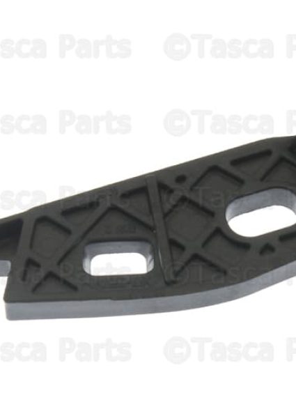 GM1042152 Front Bumper Cover Retainer Driver Side