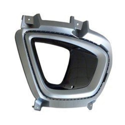 KI1039123C Passenger Side Fog Light Bezel