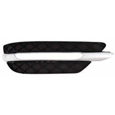 MB1039117 Front Bumper Insert Passenger Side
