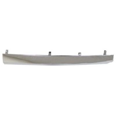 SU1212106 Driver Side Grille Molding