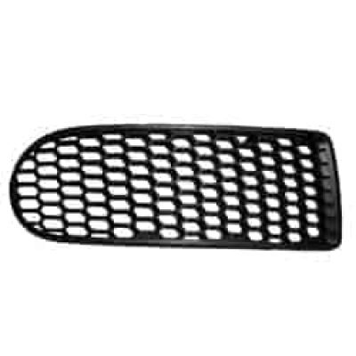 VW1039150 Passenger Side Front Bumper Fog Light Cover