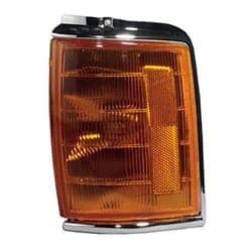 TO2520114 Driver Side Park Light Assembly