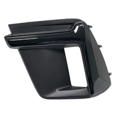 SU1038130 Driver Side Fog Light Bezel