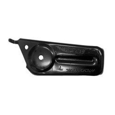 TO1062113C Driver Side Front Bumper Cover Retainer